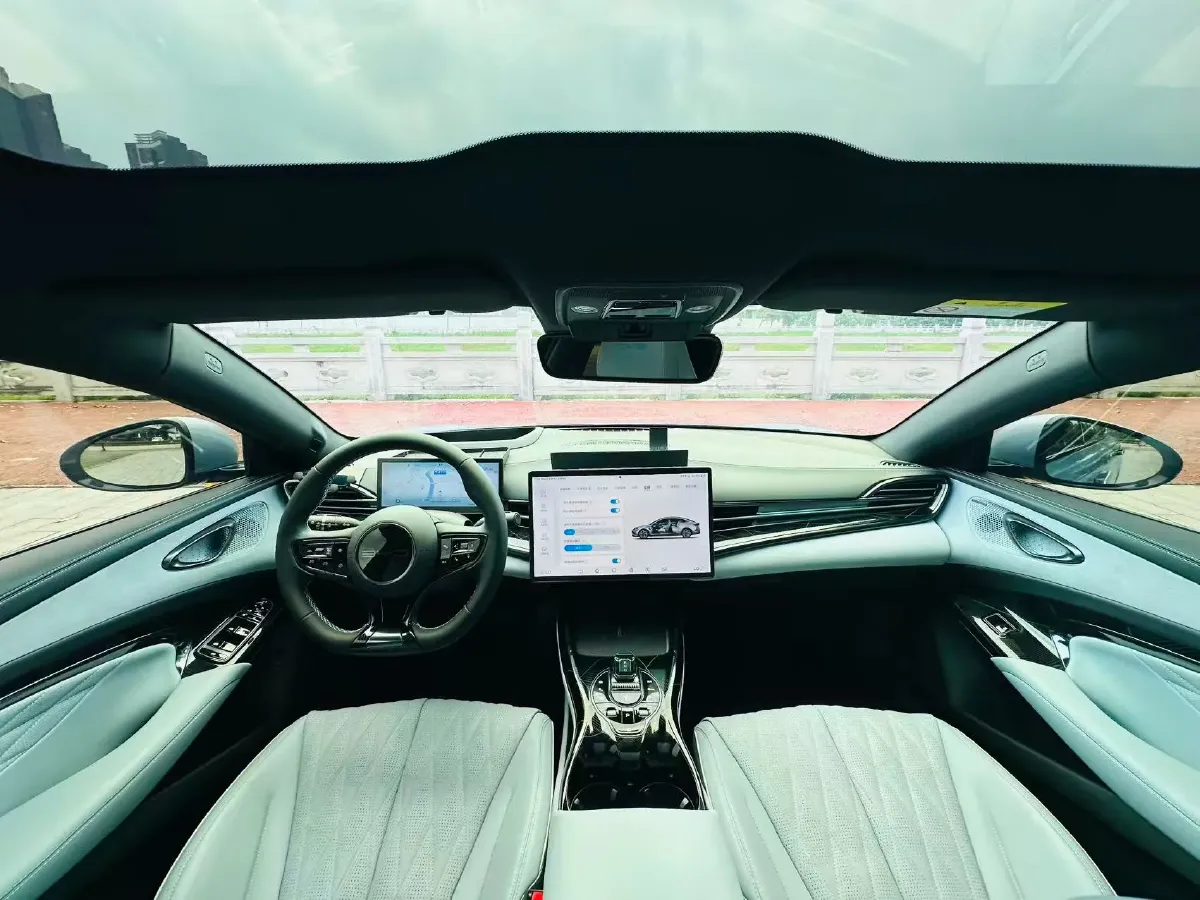 2022 AITO AITO M5 Range Extended 125HP REEV 40KWH,autocango,china used car exporter,china ev exporter,chinese used car exporter,chinese used ev exporter