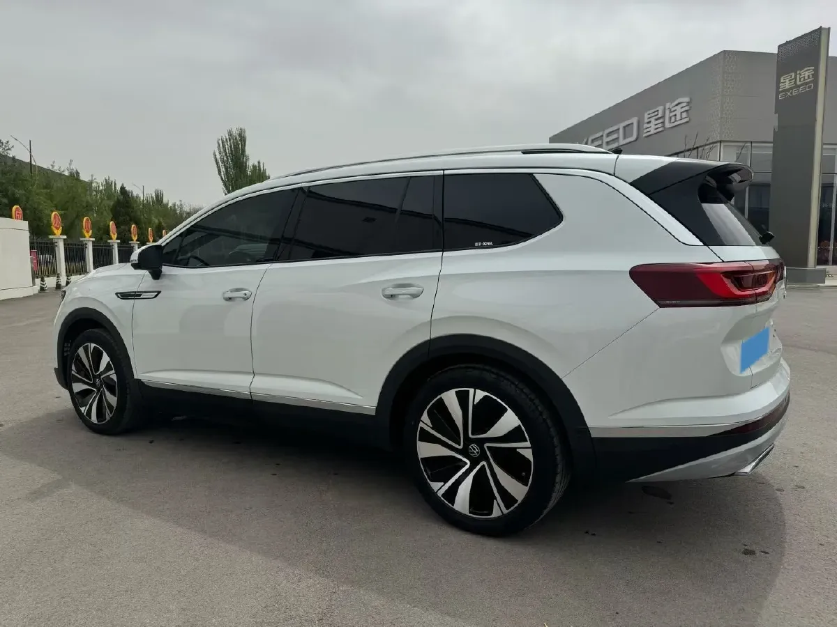 2021 Volkswagen Talagon 2.0T 220HP L4 7DCT,autocango,china used car exporter,china ev exporter,chinese used car exporter,chinese used ev exporter