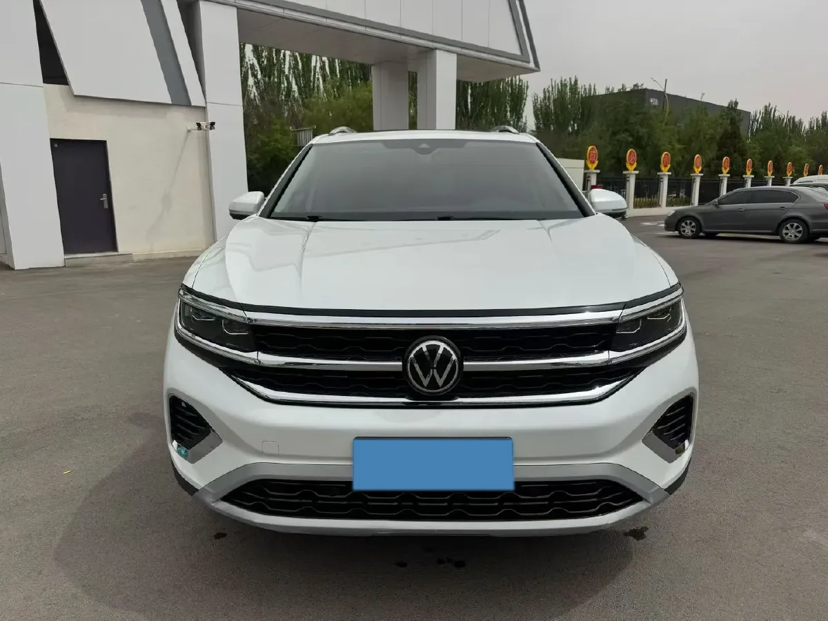 2021 Volkswagen Talagon 2.0T 220HP L4 7DCT,autocango,china used car exporter,china ev exporter,chinese used car exporter,chinese used ev exporter
