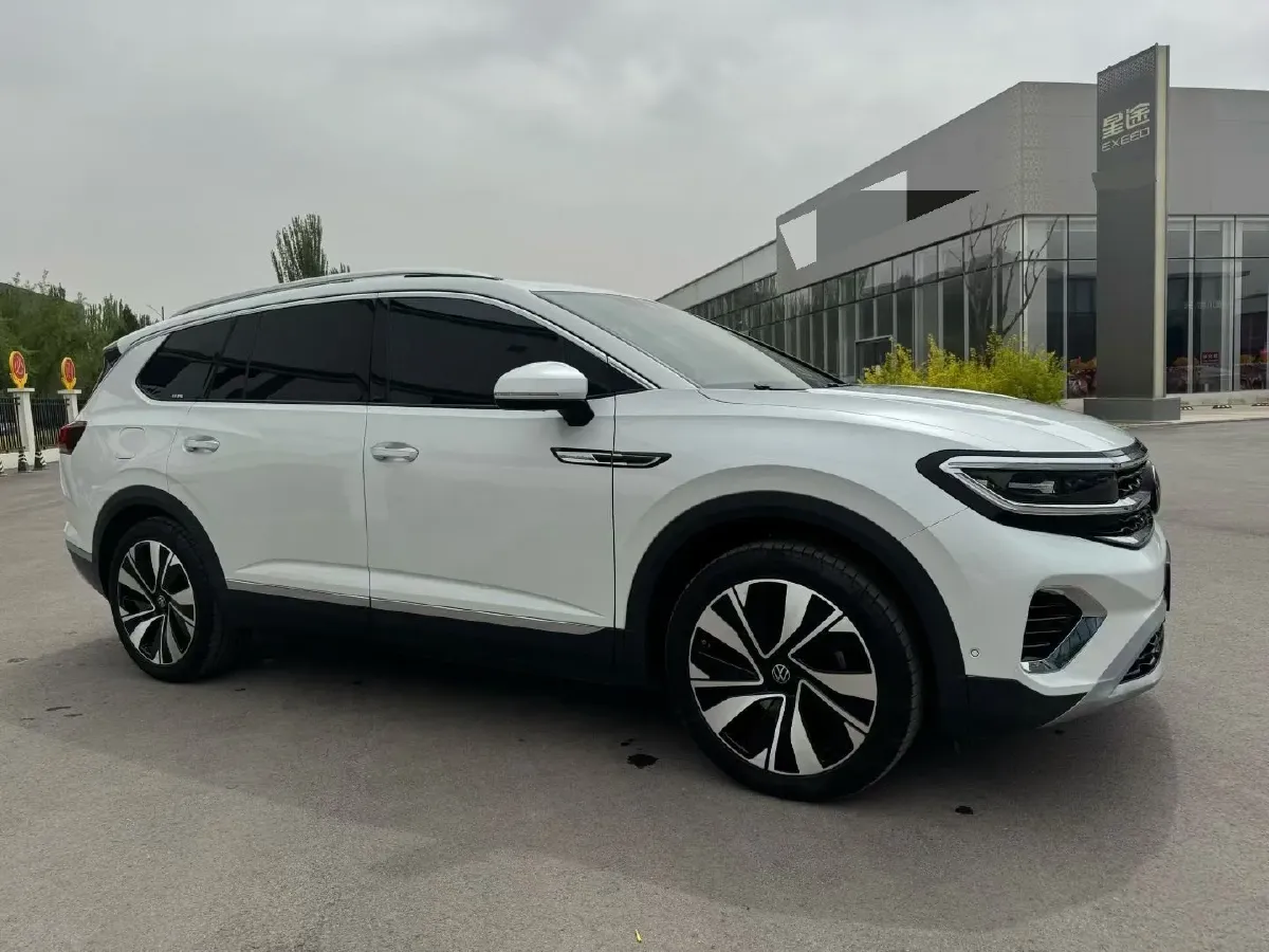 2021 Volkswagen Talagon 2.0T 220HP L4 7DCT,autocango,china used car exporter,china ev exporter,chinese used car exporter,chinese used ev exporter