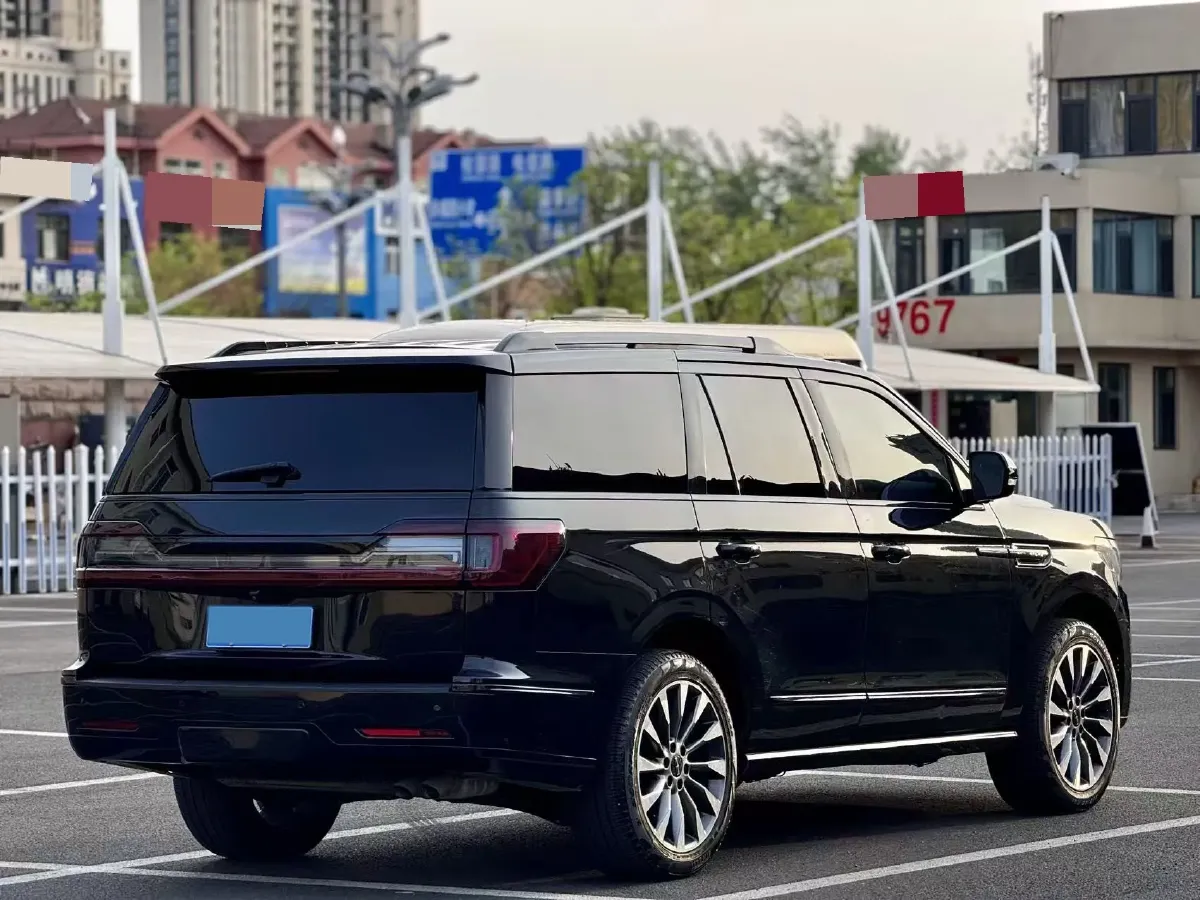2018 Lincoln Navigator 3.5T 415HP V6 10AT,autocango,china used car exporter,china ev exporter,chinese used car exporter,chinese used ev exporter