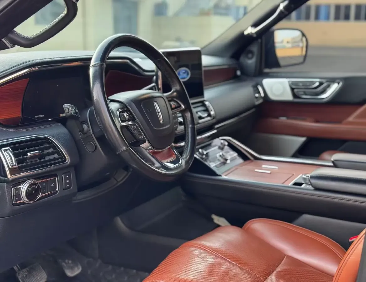 2018 Lincoln Navigator 3.5T 415HP V6 10AT,autocango,china used car exporter,china ev exporter,chinese used car exporter,chinese used ev exporter