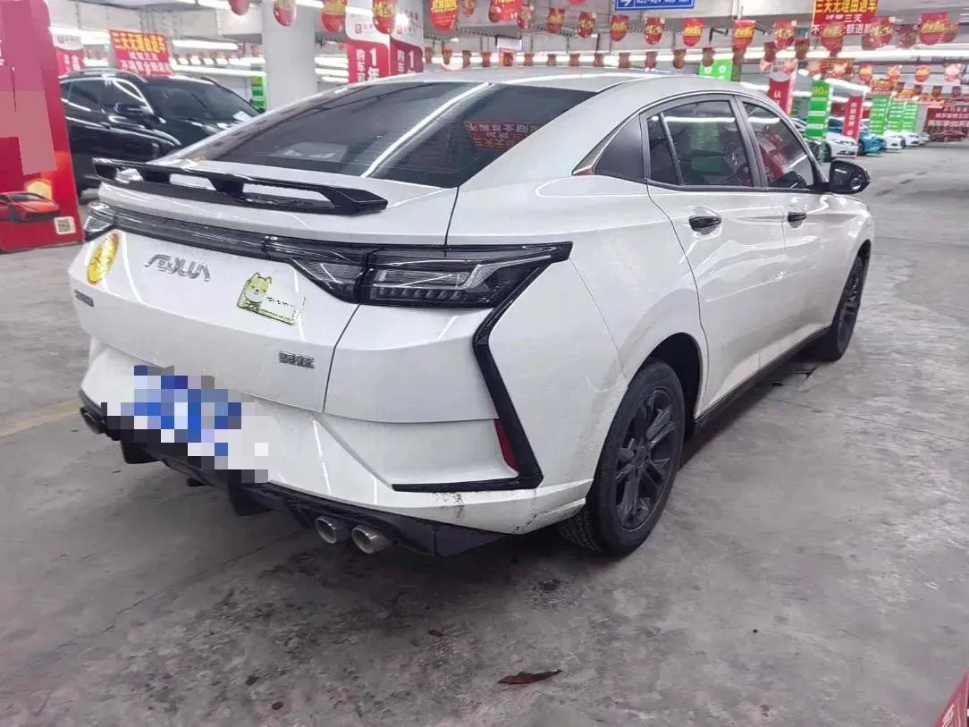 2023 DongFeng Aeolus YiXuan 1.5L 125HP L4 6DCT,autocango,china used car exporter,china ev exporter,chinese used car exporter,chinese used ev exporter