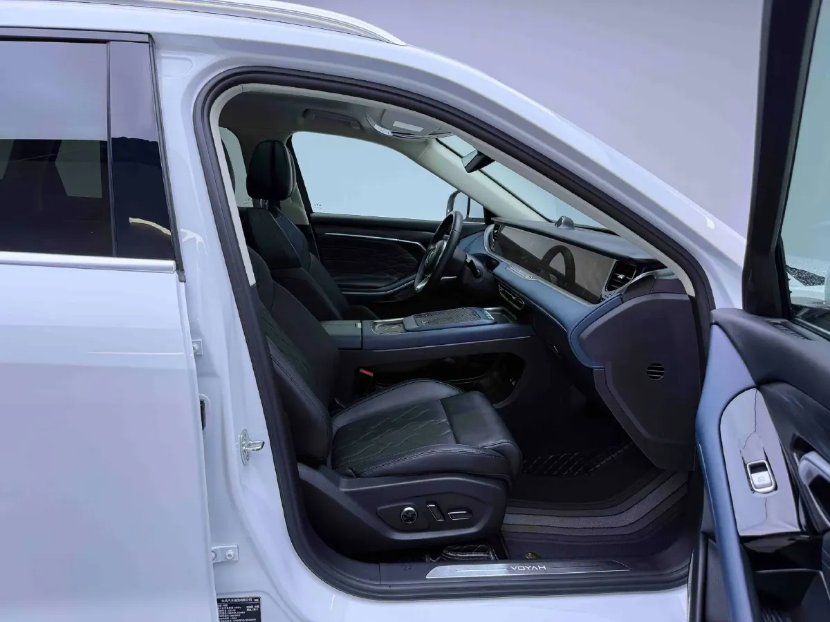 2024 Voyah FREE 1.5T 150HP L4 REEV 39.2KWH,autocango,china used car exporter,china ev exporter,chinese used car exporter,chinese used ev exporter