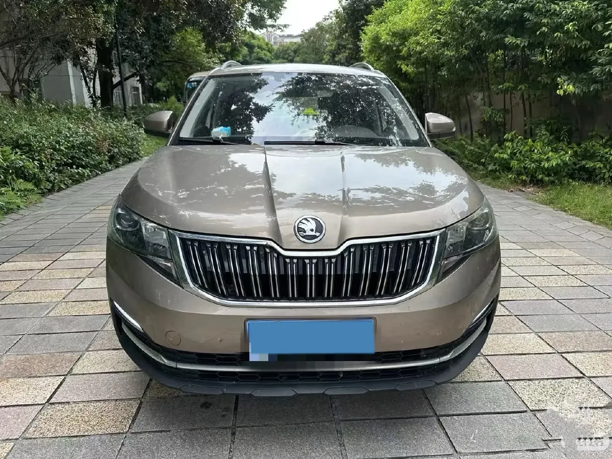 2022 Skoda Kamiq 1.5L 112HP L4 6AT,autocango,china used car exporter,china ev exporter,chinese used car exporter,chinese used ev exporter