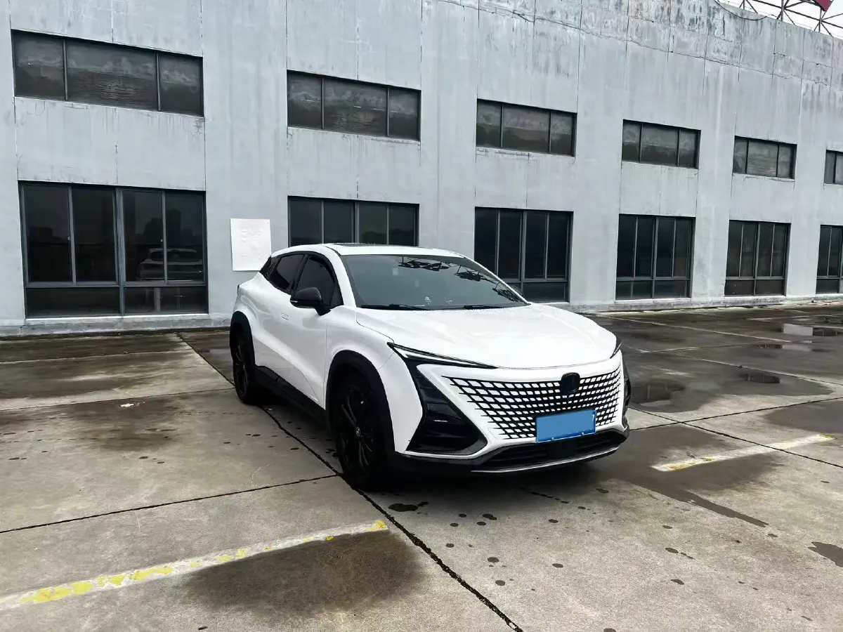 2022 ChangAn UNI-T 1.5T 188HP L4 7DCT,autocango,china used car exporter,china ev exporter,chinese used car exporter,chinese used ev exporter