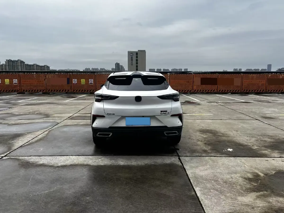 2022 ChangAn UNI-T 1.5T 188HP L4 7DCT,autocango,china used car exporter,china ev exporter,chinese used car exporter,chinese used ev exporter