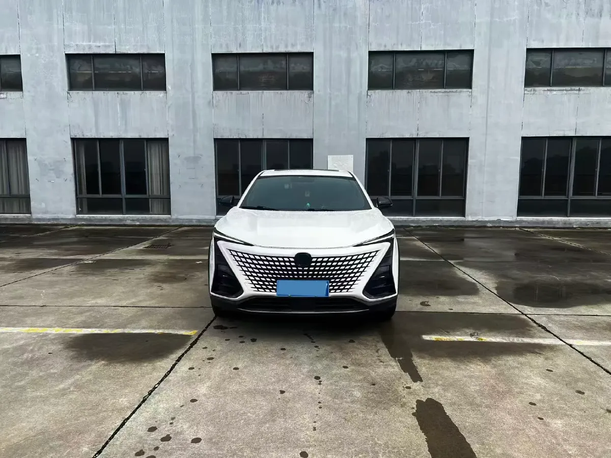 2022 ChangAn UNI-T 1.5T 188HP L4 7DCT,autocango,china used car exporter,china ev exporter,chinese used car exporter,chinese used ev exporter