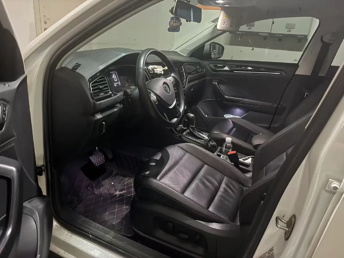 2019 Volkswagen T-Roc 1.4T 150HP L4 7DCT,autocango,china used car exporter,china ev exporter,chinese used car exporter,chinese used ev exporter