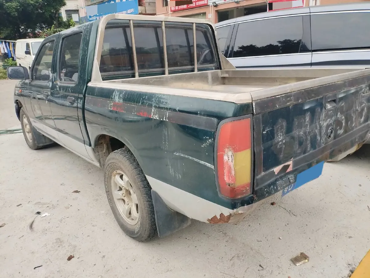 2013 Dongfeng RuiQi 2.4L 139HP L4 5MT,autocango,china used car exporter,china ev exporter,chinese used car exporter,chinese used ev exporter