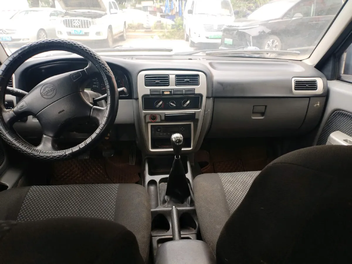 2013 Dongfeng RuiQi 2.4L 139HP L4 5MT,autocango,china used car exporter,china ev exporter,chinese used car exporter,chinese used ev exporter