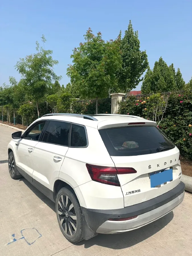 2020 Skoda Karoq 1.4T 150HP L4 7DCT,autocango,china used car exporter,china ev exporter,chinese used car exporter,chinese used ev exporter