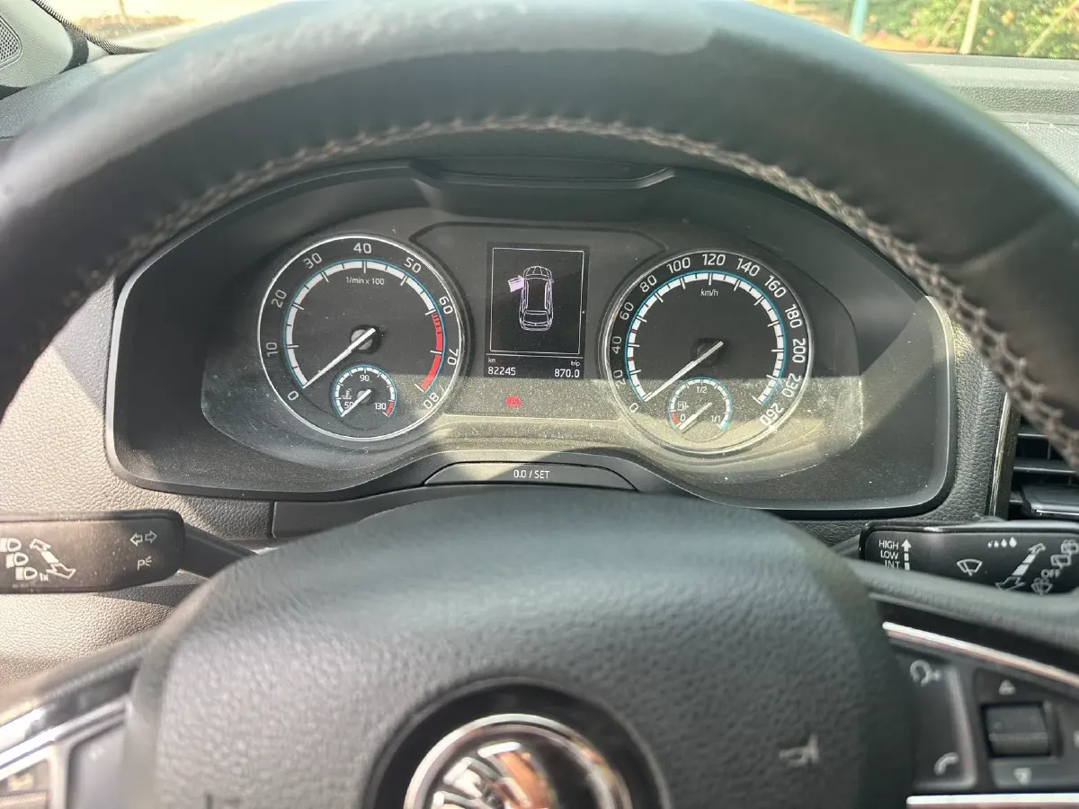 2020 Skoda Karoq 1.4T 150HP L4 7DCT,autocango,china used car exporter,china ev exporter,chinese used car exporter,chinese used ev exporter