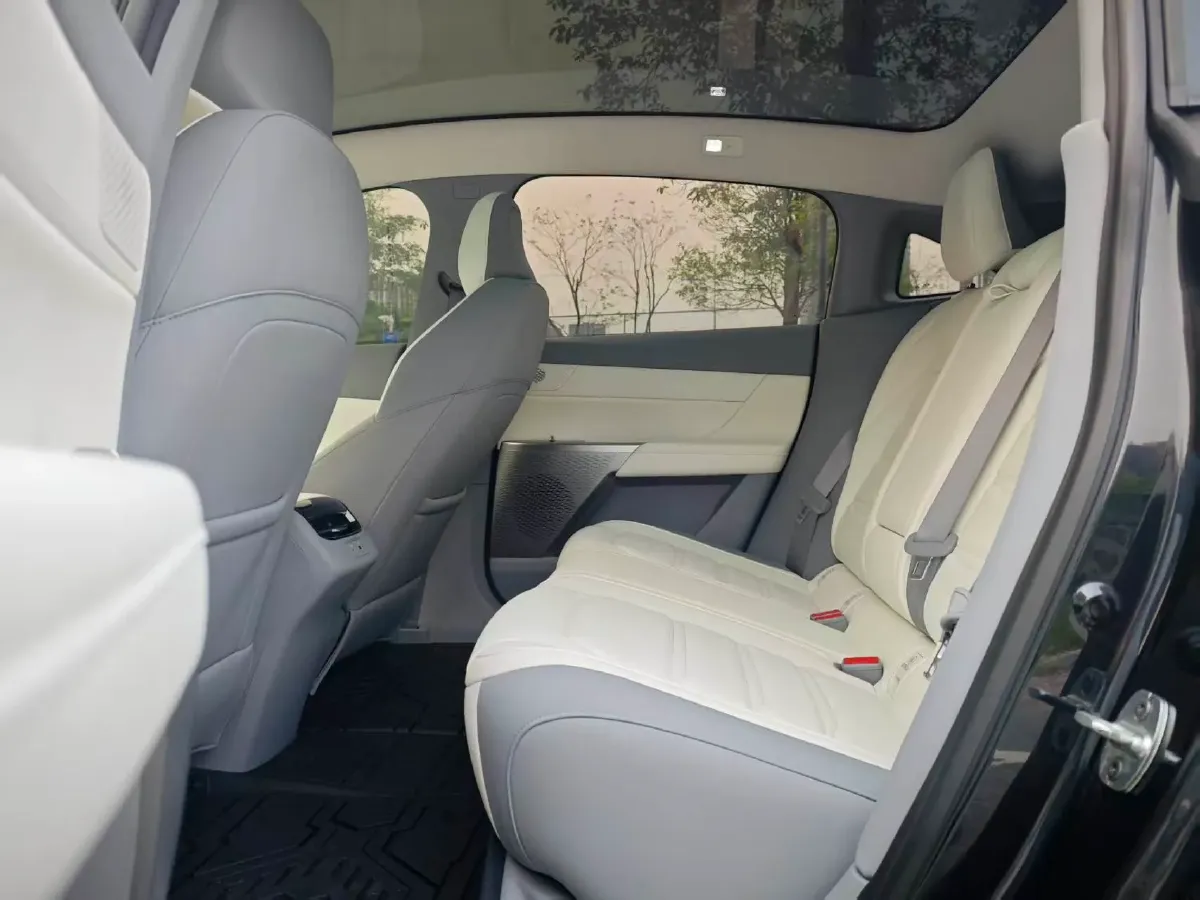 2024 DongFeng eπ eπ007 BEV 70.26KWH,autocango,china used car exporter,china ev exporter,chinese used car exporter,chinese used ev exporter