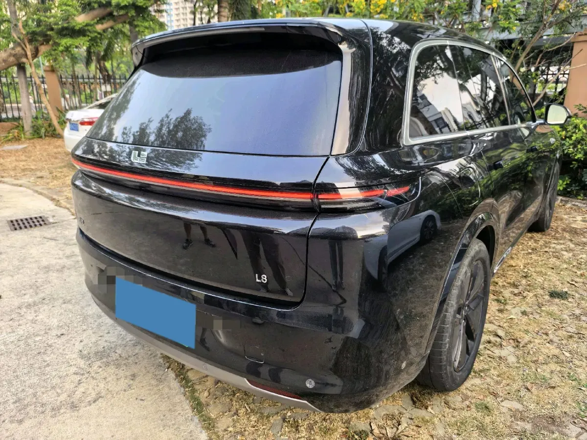 2024 Volvo S60 2.0T 197HP L4 7DCT,autocango,china used car exporter,china ev exporter,chinese used car exporter,chinese used ev exporter