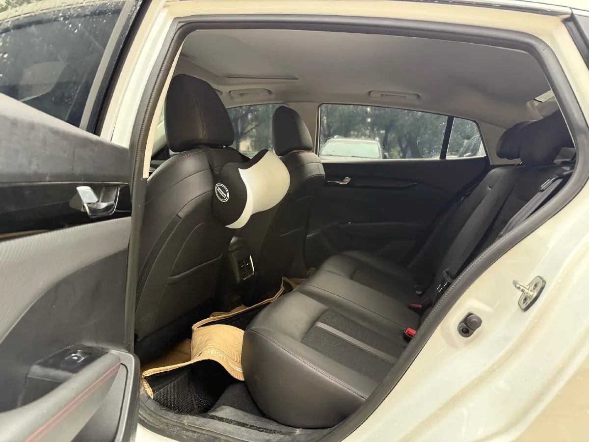 2020 DongFeng Aeolus YiXuan 1.5T 150HP L4 6DCT,autocango,china used car exporter,china ev exporter,chinese used car exporter,chinese used ev exporter