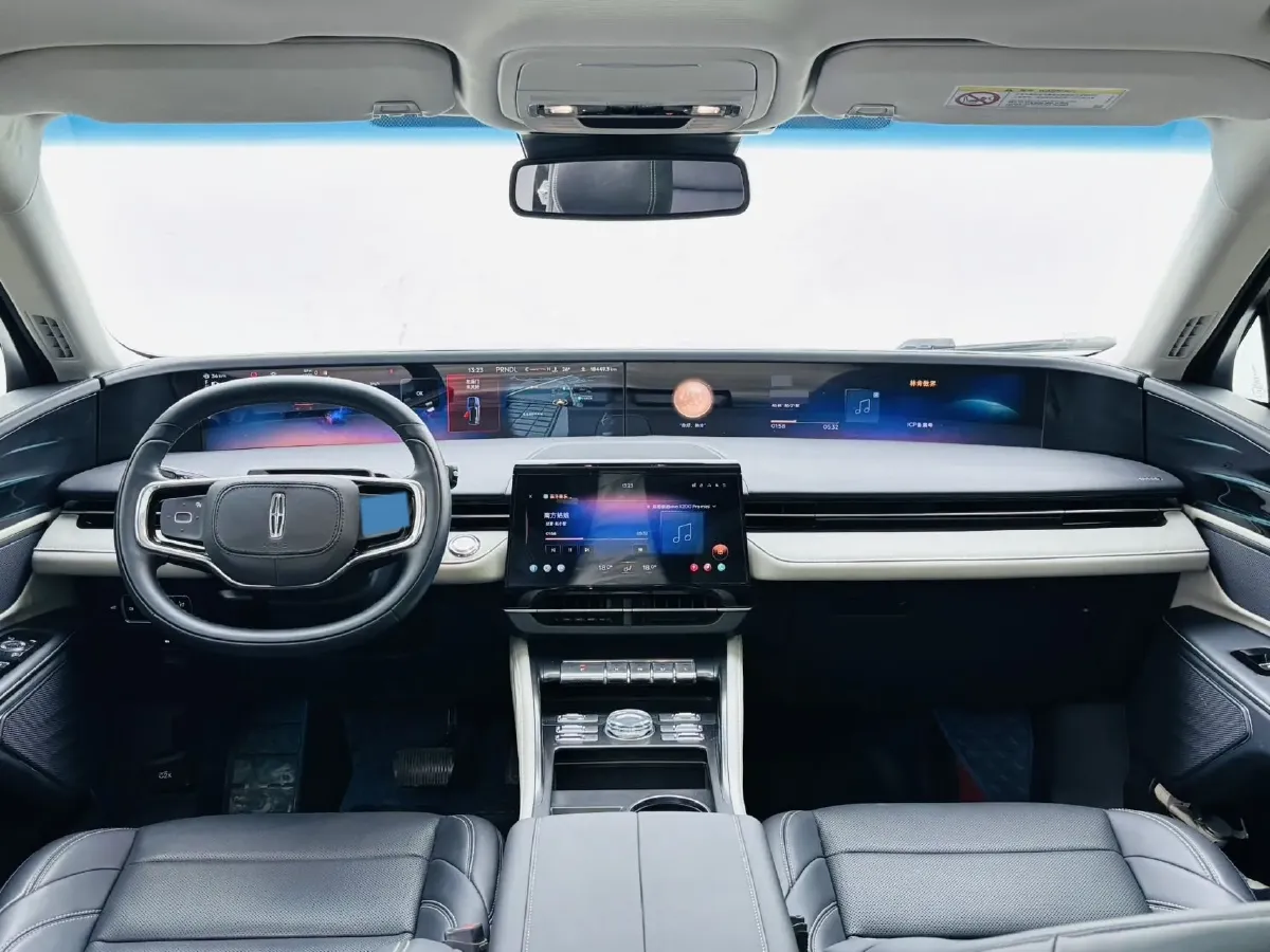 2023 Lincoln Nautilus 2.0T 261HP L4 8AT,autocango,china used car exporter,china ev exporter,chinese used car exporter,chinese used ev exporter