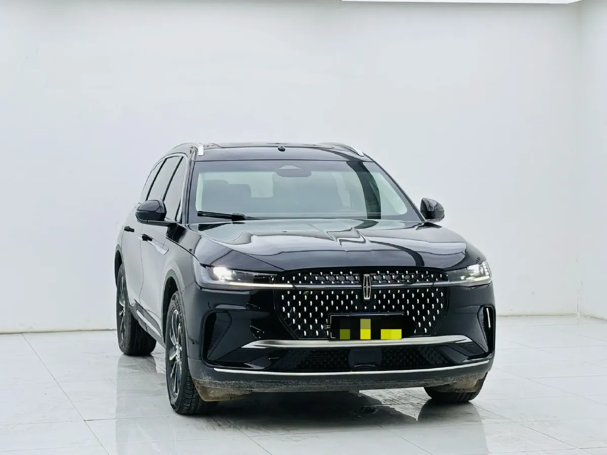 2023 Lincoln Nautilus 2.0T 261HP L4 8AT,autocango,china used car exporter,china ev exporter,chinese used car exporter,chinese used ev exporter