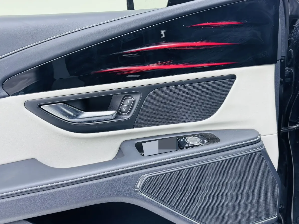 2023 Lincoln Nautilus 2.0T 261HP L4 8AT,autocango,china used car exporter,china ev exporter,chinese used car exporter,chinese used ev exporter