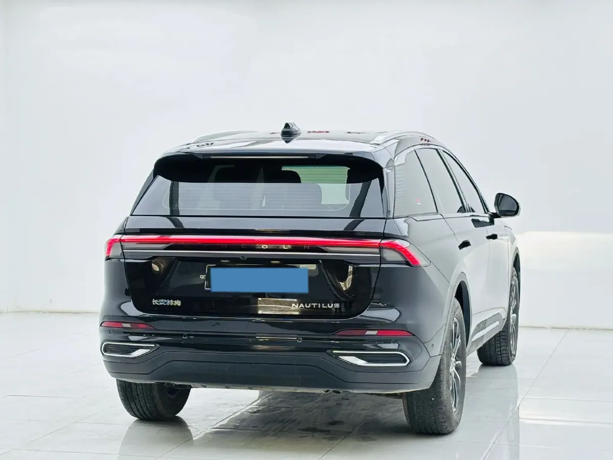 2023 Lincoln Nautilus 2.0T 261HP L4 8AT,autocango,china used car exporter,china ev exporter,chinese used car exporter,chinese used ev exporter