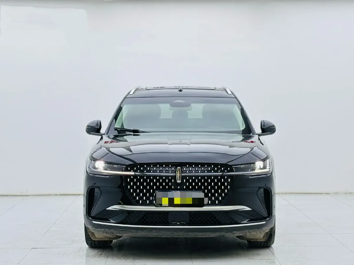 2023 Lincoln Nautilus 2.0T 261HP L4 8AT,autocango,china used car exporter,china ev exporter,chinese used car exporter,chinese used ev exporter
