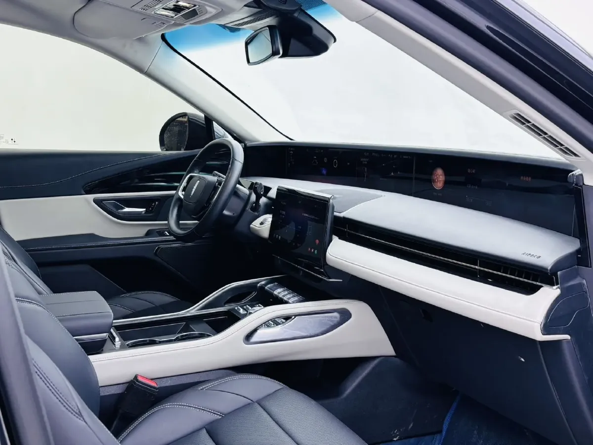 2023 Lincoln Nautilus 2.0T 261HP L4 8AT,autocango,china used car exporter,china ev exporter,chinese used car exporter,chinese used ev exporter