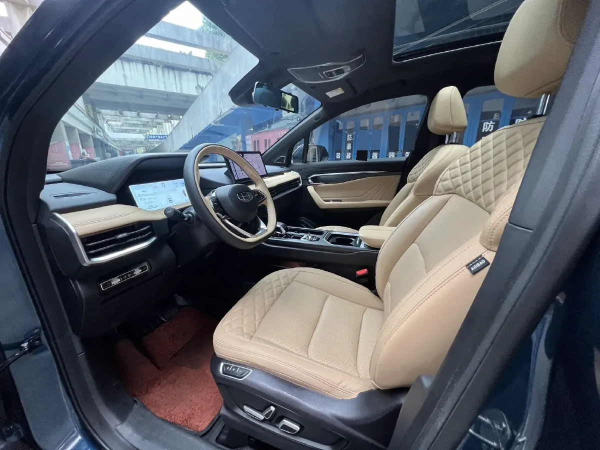 2023 Geely Okavango L 2.0T 218HP L4 7DCT,autocango,china used car exporter,china ev exporter,chinese used car exporter,chinese used ev exporter