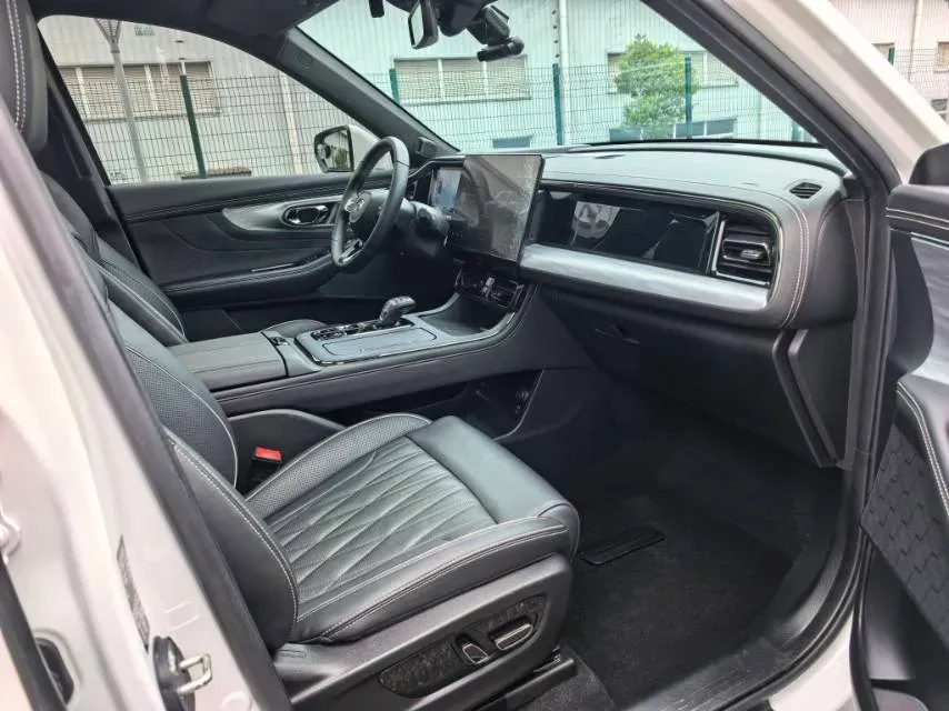 2022 GAC Trumpchi GS8 2.0T 190HP L4 E-CVT Hybrid,autocango,china used car exporter,china ev exporter,chinese used car exporter,chinese used ev exporter