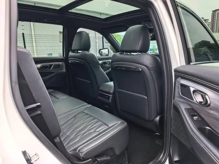 2022 GAC Trumpchi GS8 2.0T 190HP L4 E-CVT Hybrid,autocango,china used car exporter,china ev exporter,chinese used car exporter,chinese used ev exporter