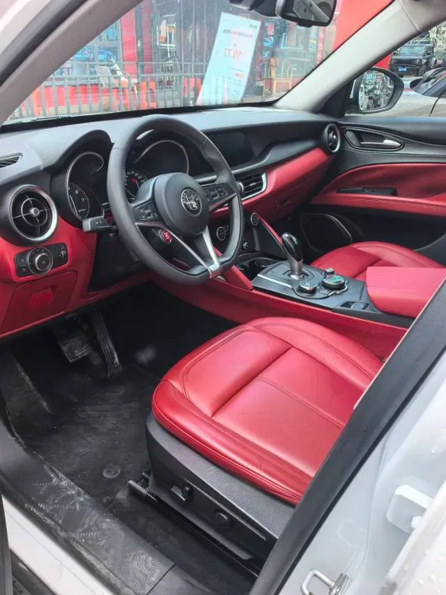 2017 Jaguar XE 2.0T 240HP L4 8AT,autocango,china used car exporter,china ev exporter,chinese used car exporter,chinese used ev exporter