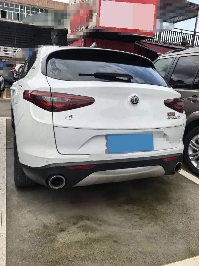 2017 Jaguar XE 2.0T 240HP L4 8AT,autocango,china used car exporter,china ev exporter,chinese used car exporter,chinese used ev exporter