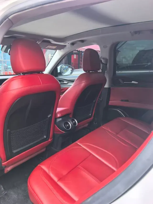 2017 Jaguar XE 2.0T 240HP L4 8AT,autocango,china used car exporter,china ev exporter,chinese used car exporter,chinese used ev exporter