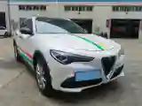 2017 Alfa Romeo Stelvio 2.0T 280HP L4 8AT