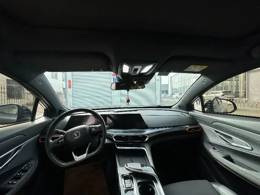 2022 ChangAn UNI-T 1.5T 188HP L4 7DCT,autocango,china used car exporter,china ev exporter,chinese used car exporter,chinese used ev exporter