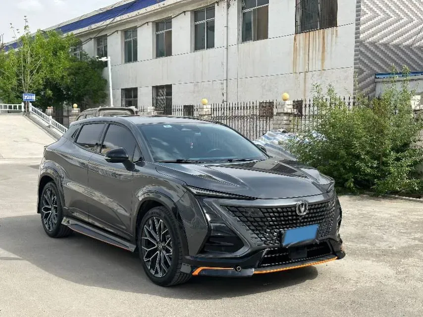 2022 ChangAn UNI-T 1.5T 188HP L4 7DCT,autocango,china used car exporter,china ev exporter,chinese used car exporter,chinese used ev exporter