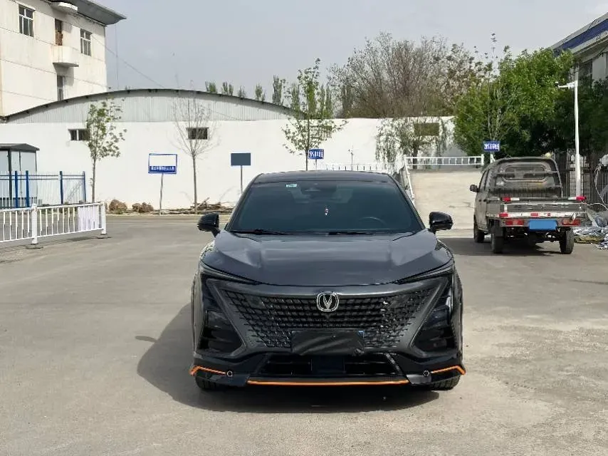 2022 ChangAn UNI-T 1.5T 188HP L4 7DCT,autocango,china used car exporter,china ev exporter,chinese used car exporter,chinese used ev exporter