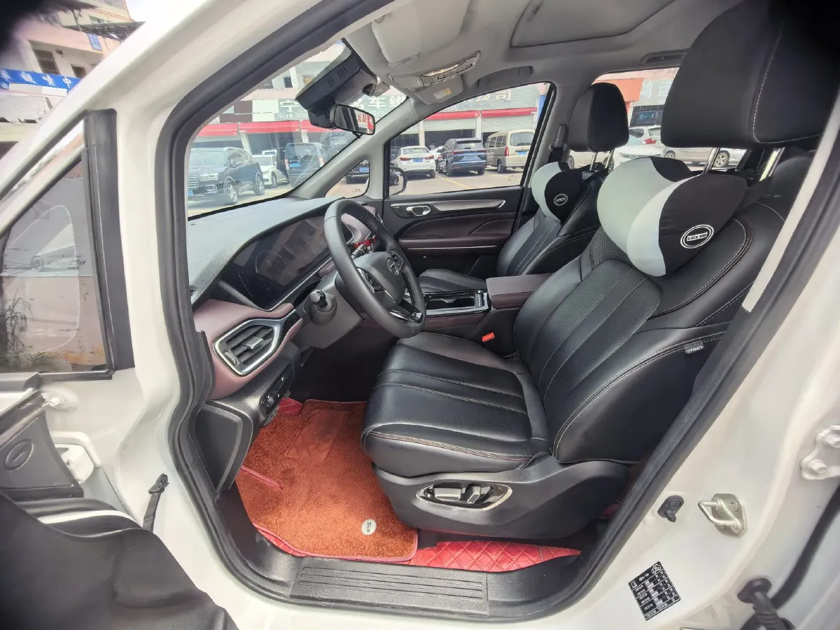 2023 GAC Trumpchi M6 1.5T 177HP L4 7DCT,autocango,china used car exporter,china ev exporter,chinese used car exporter,chinese used ev exporter