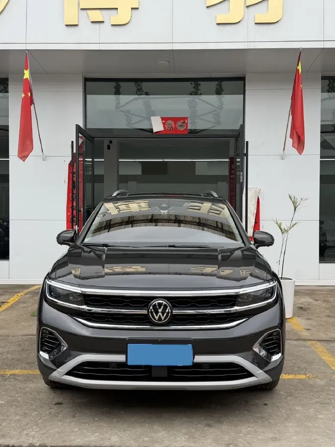 2023 Volkswagen Talagon 2.0T 220HP L4 7DCT,autocango,china used car exporter,china ev exporter,chinese used car exporter,chinese used ev exporter