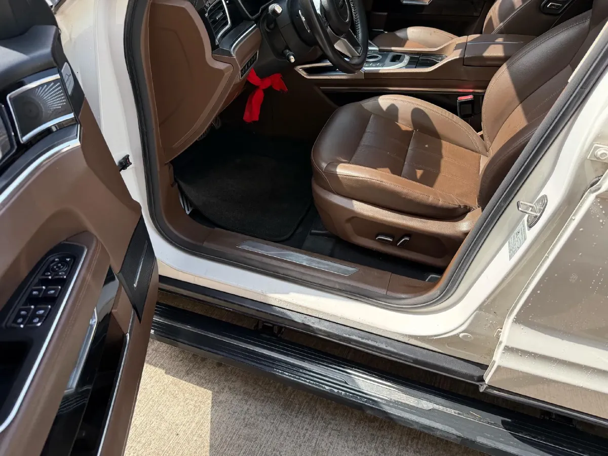 2017 Zotye T700 1.8T 177HP L4 6DCT,autocango,china used car exporter,china ev exporter,chinese used car exporter,chinese used ev exporter