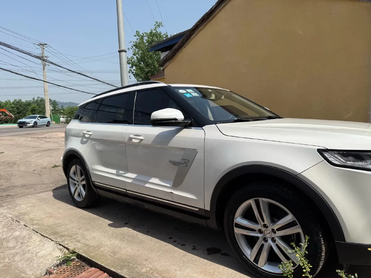 2017 Zotye T700 1.8T 177HP L4 6DCT,autocango,china used car exporter,china ev exporter,chinese used car exporter,chinese used ev exporter