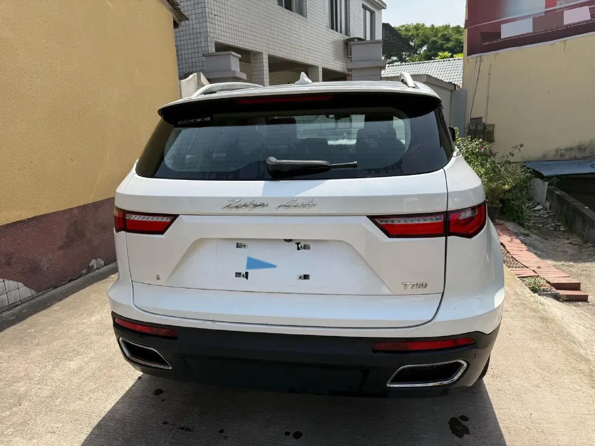 2017 Zotye T700 1.8T 177HP L4 6DCT,autocango,china used car exporter,china ev exporter,chinese used car exporter,chinese used ev exporter