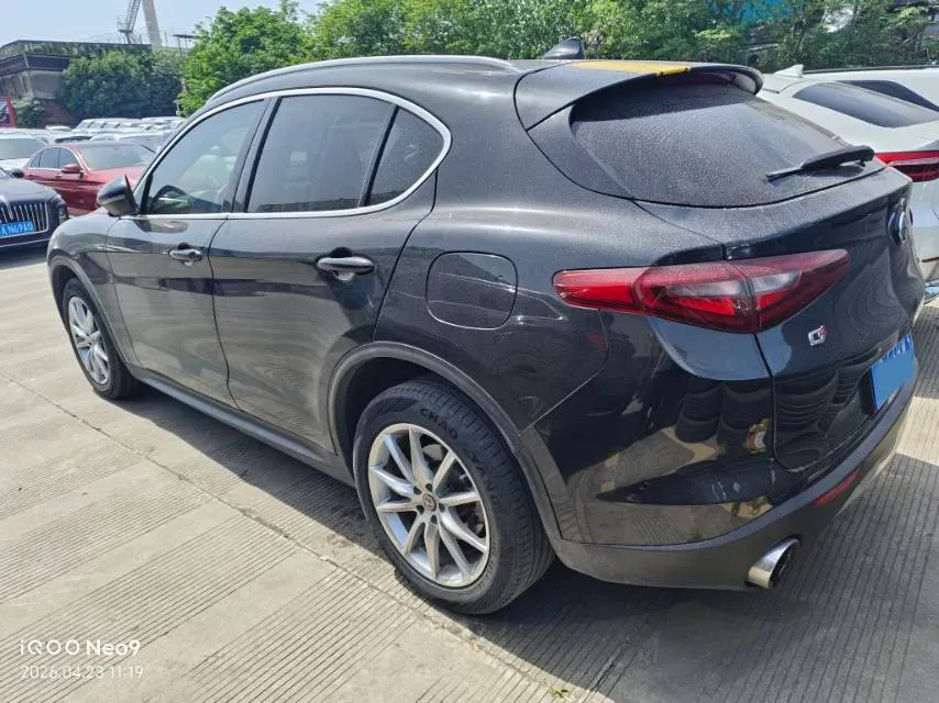 2017 Jaguar XE 2.0T 240HP L4 8AT,autocango,china used car exporter,china ev exporter,chinese used car exporter,chinese used ev exporter