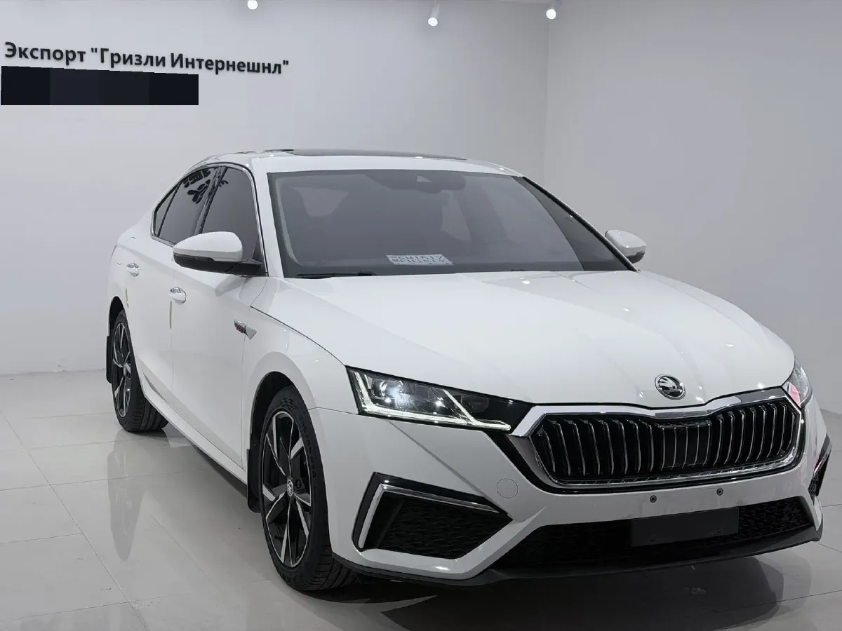 2021 Skoda Octavia 1.4T 150HP L4 7DCT,autocango,china used car exporter,china ev exporter,chinese used car exporter,chinese used ev exporter