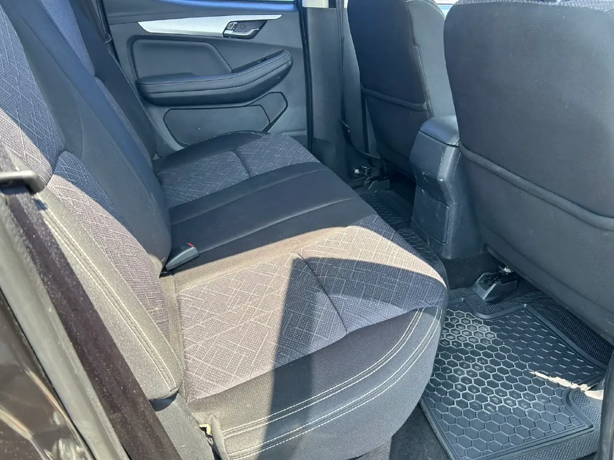 2018 Isuzu RE-MAX Jim 2.8T 116HP L4 5MT,autocango,china used car exporter,china ev exporter,chinese used car exporter,chinese used ev exporter