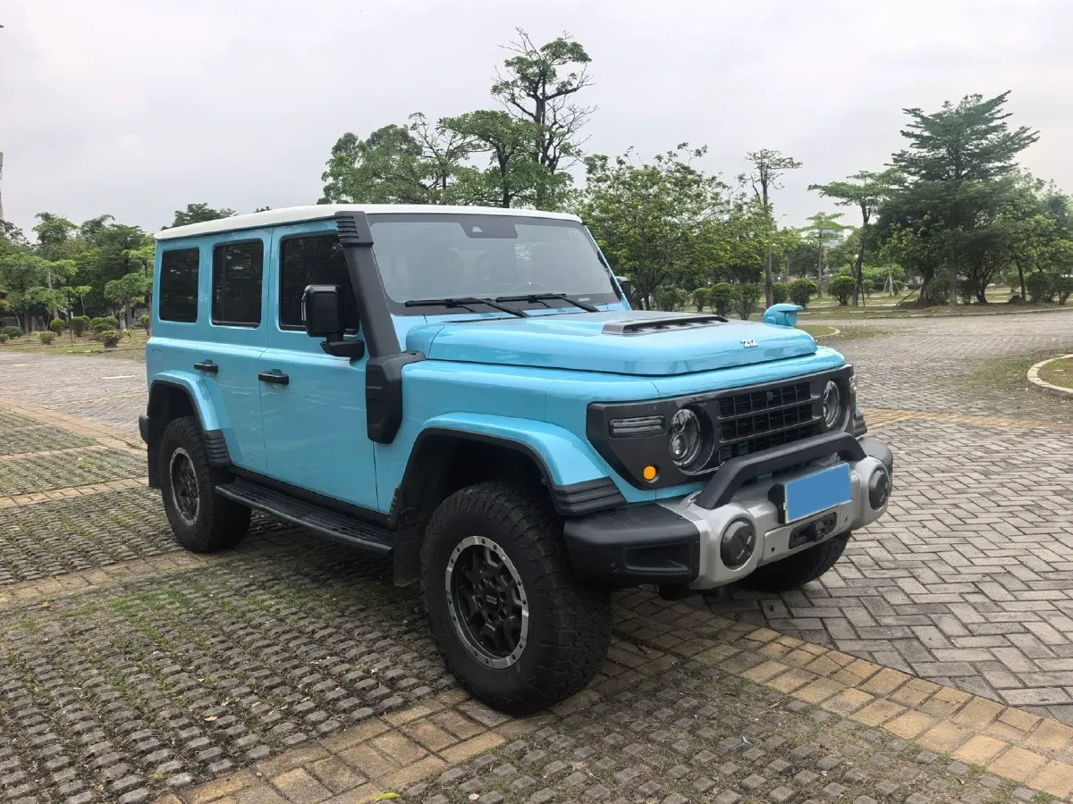 2025 212 212 T01 2.0T 252HP L4 8AT,autocango,china used car exporter,china ev exporter,chinese used car exporter,chinese used ev exporter