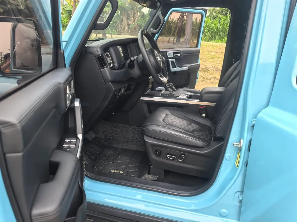 2025 212 212 T01 2.0T 252HP L4 8AT,autocango,china used car exporter,china ev exporter,chinese used car exporter,chinese used ev exporter