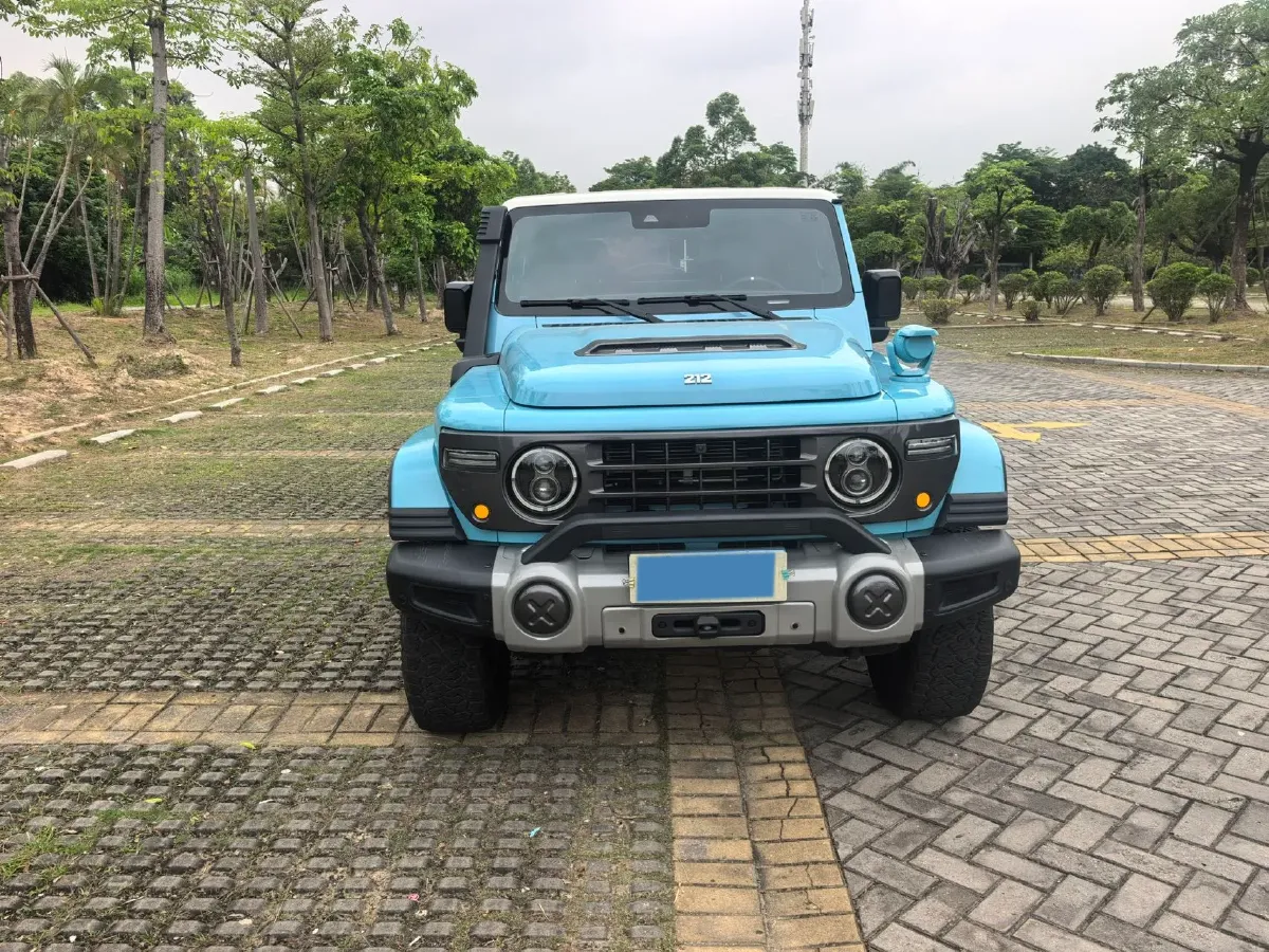 2025 212 212 T01 2.0T 252HP L4 8AT,autocango,china used car exporter,china ev exporter,chinese used car exporter,chinese used ev exporter