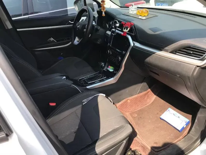 2018 HaiMa S5 Young Edition 1.6L 122HP L4 CVT,autocango,china used car exporter,china ev exporter,chinese used car exporter,chinese used ev exporter