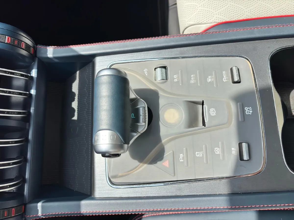 2022 Foton Grand General G7 2.0T 238HP L4 8AT,autocango,china used car exporter,china ev exporter,chinese used car exporter,chinese used ev exporter