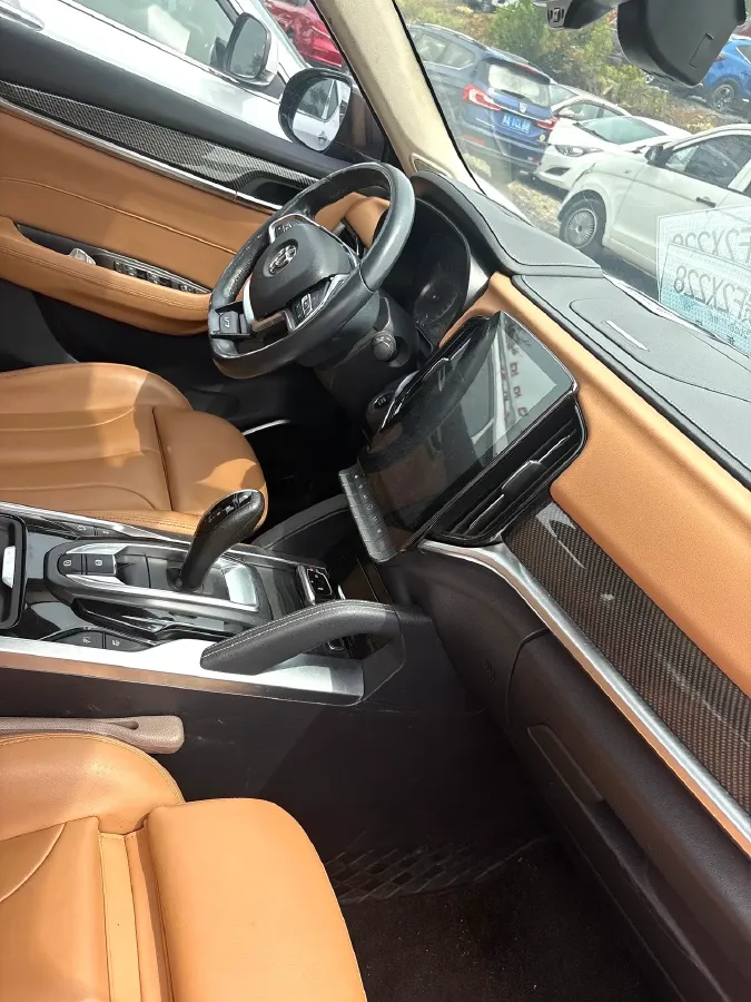 2018 Brilliance Auto V7 1.6T 204HP L4 7DCT,autocango,china used car exporter,china ev exporter,chinese used car exporter,chinese used ev exporter